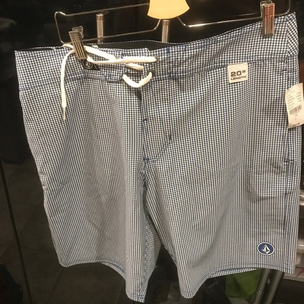 Volcom Blue Plaid Board shorts 34x20 NWT